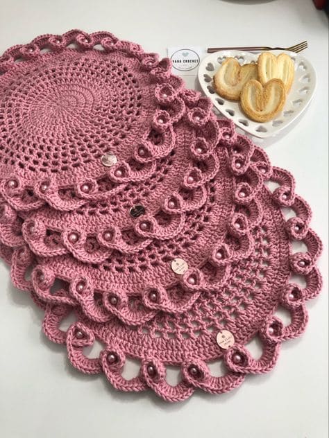 sousplat-de-croche-com-perola