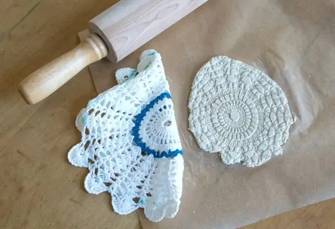 artesanato de crochê com renda