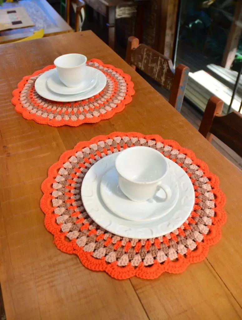 Sousplat-de-Croche-Redondo-Simples-Passo-a-Passo