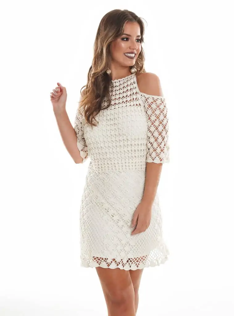 Vestido de Crochê Natural Elegante